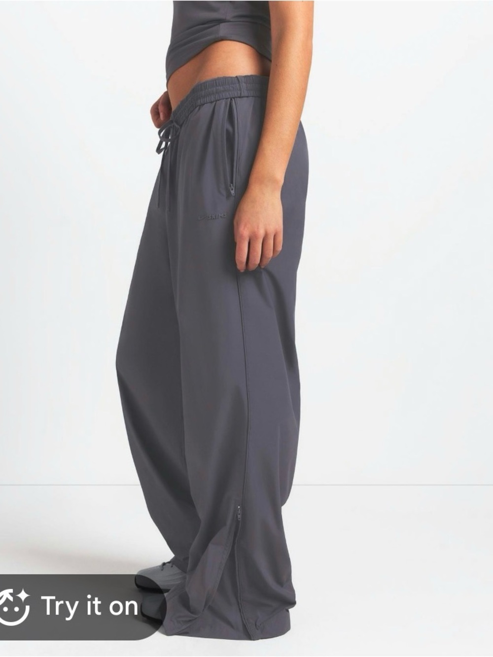 SKIMS NIKE Woven Nylon Track Pants in Raven SZ small